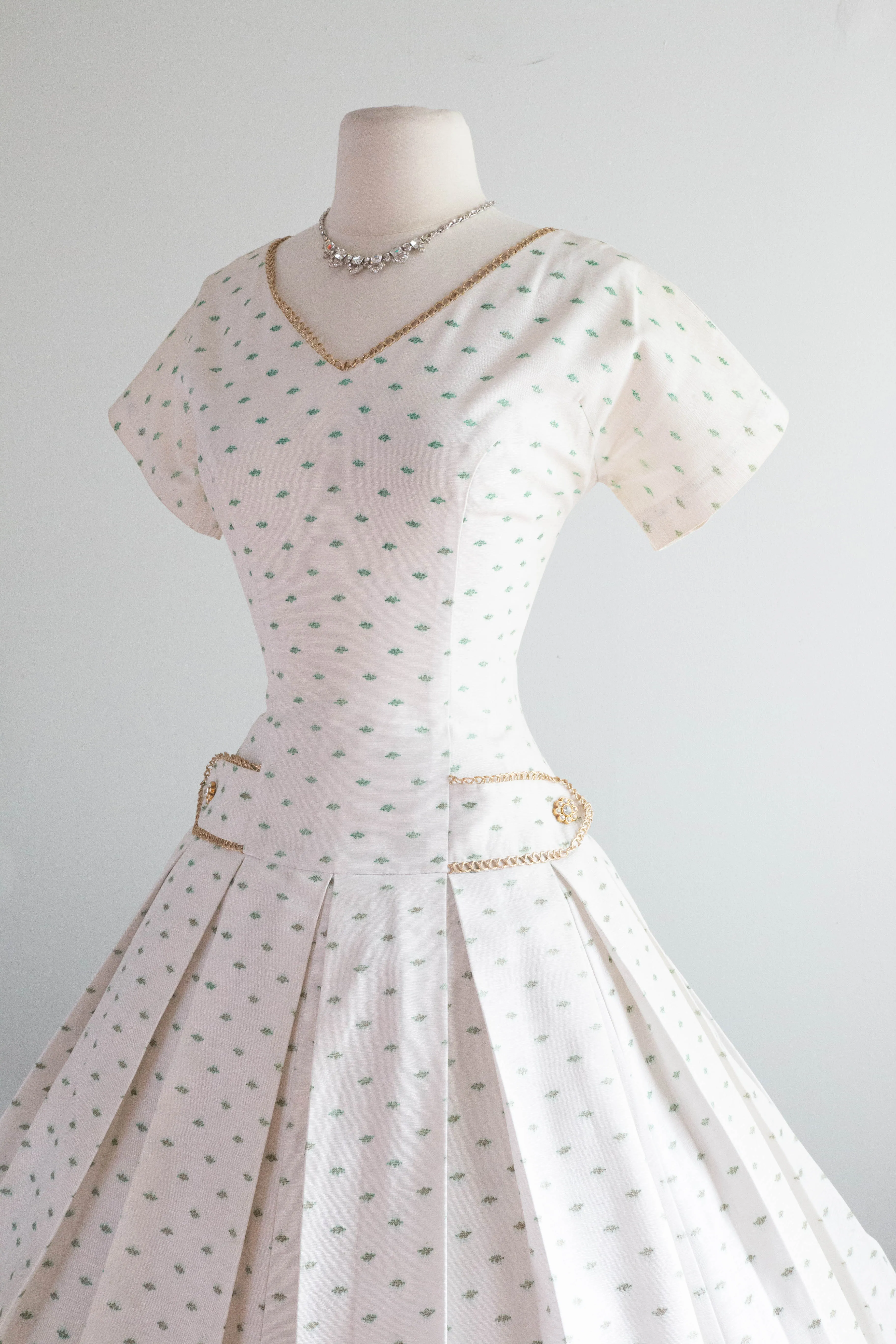 Darling 1950's Ivory Faille Party Dress With Green Trees / Small