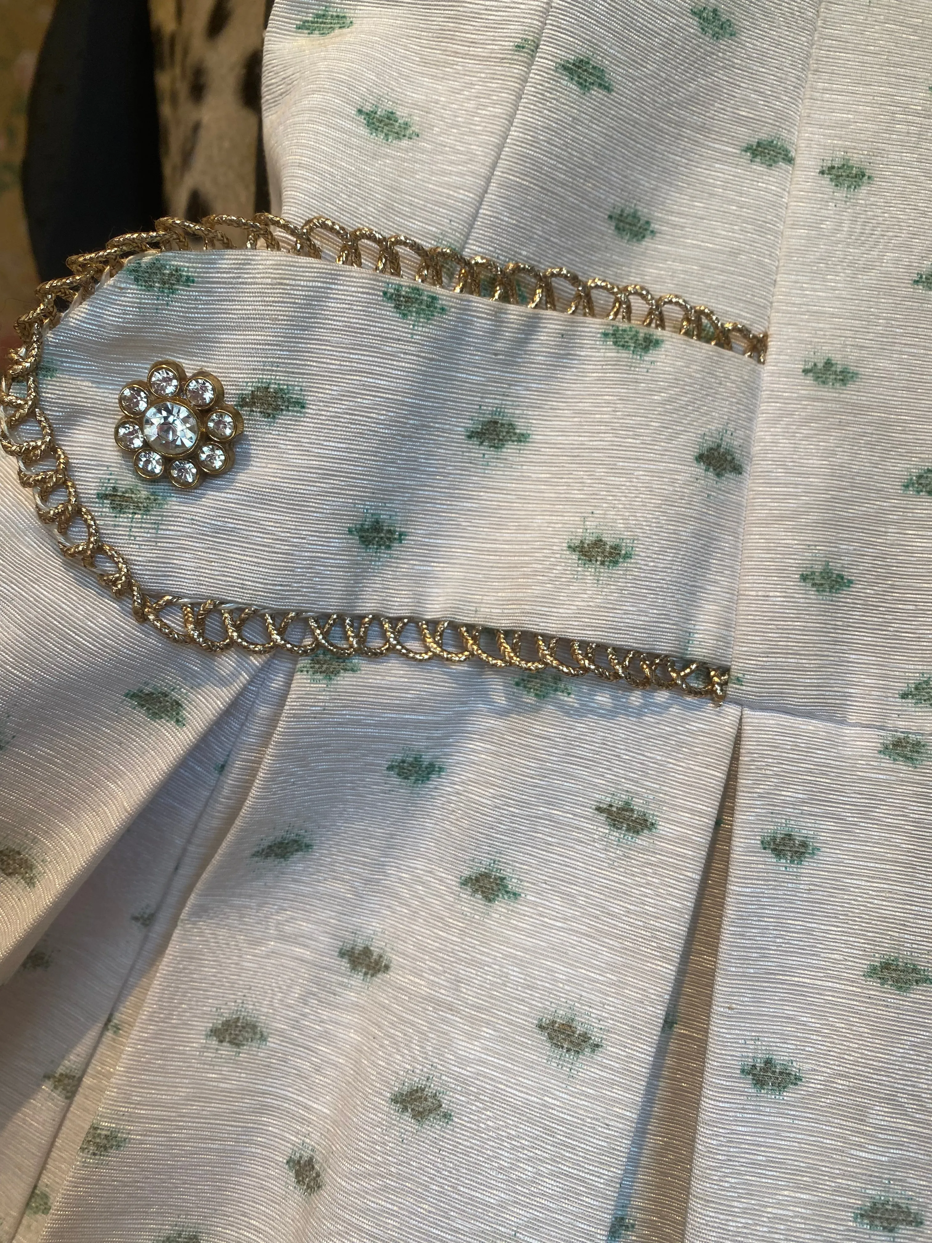 Darling 1950's Ivory Faille Party Dress With Green Trees / Small