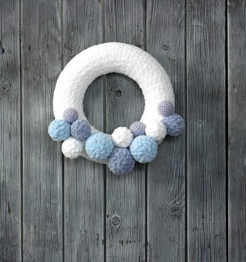 King Cole Christmas Crochet Pattern - Book 3