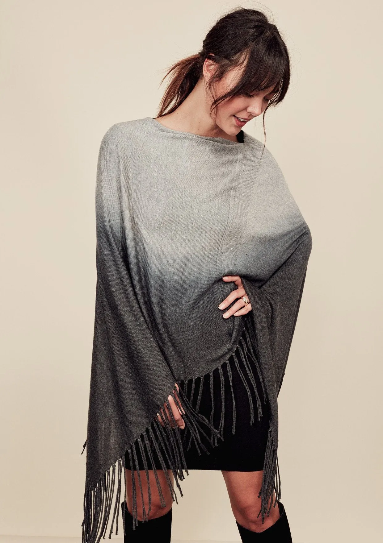 Luce Poncho