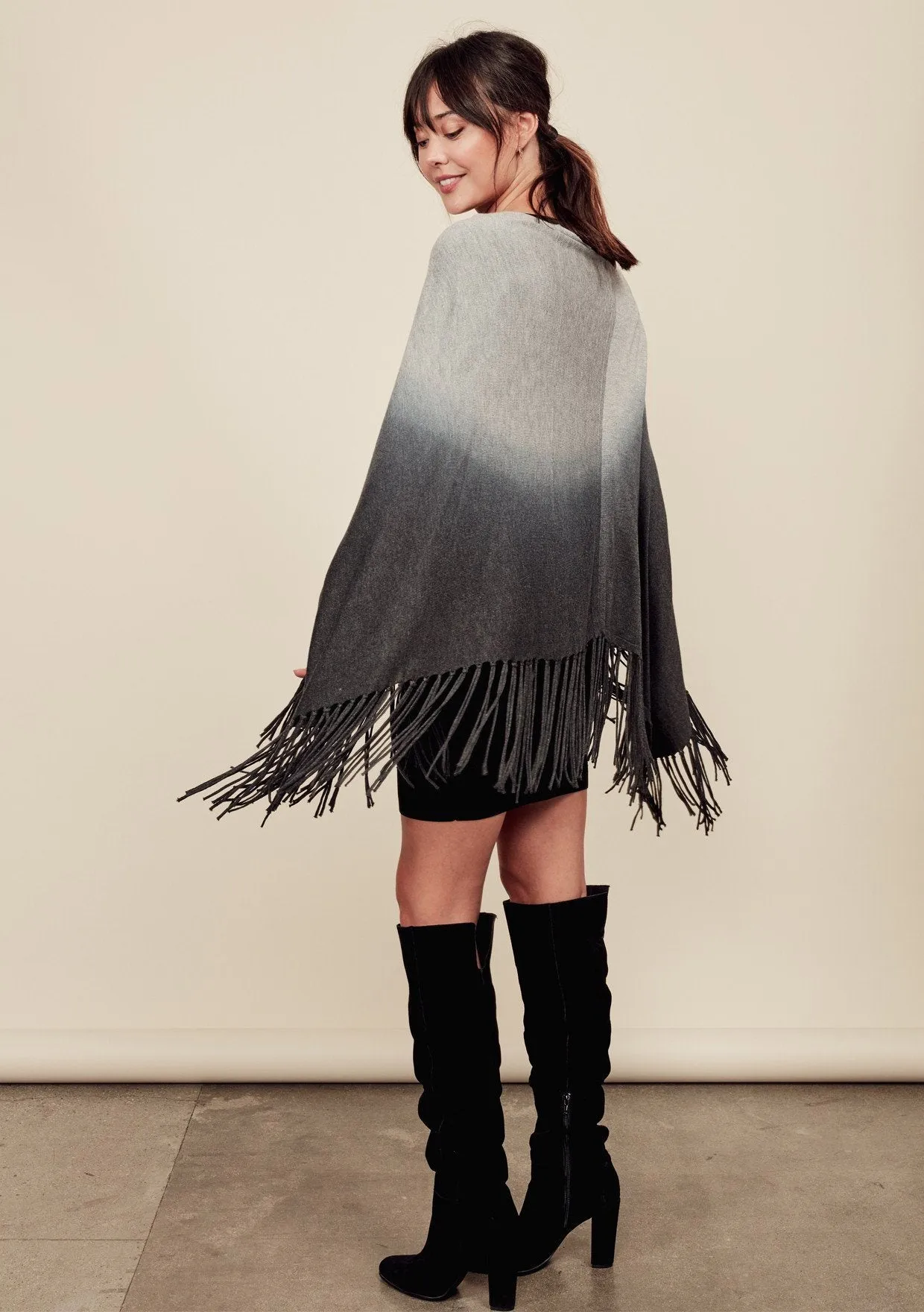 Luce Poncho