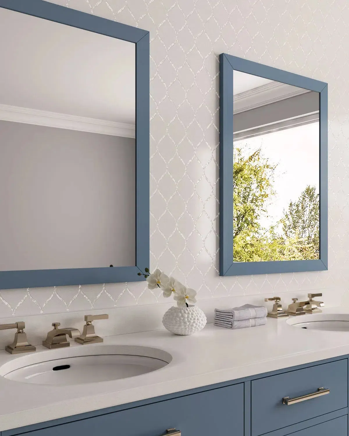 Pearl Chic White Marble & Mother Of Pearl Waterjet Mosaic Tile